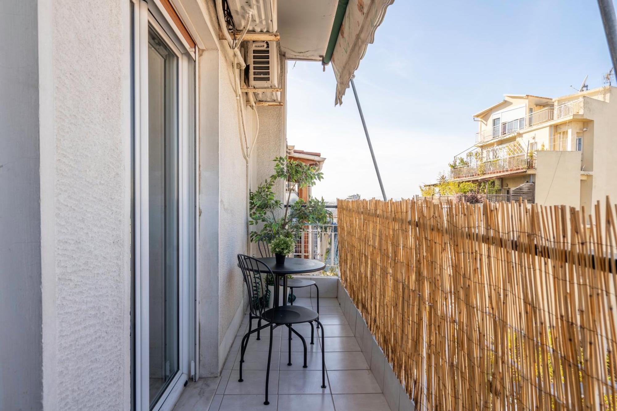 City Oasis: Newly Renovated 2Br Apt In City Center Athen Exterior foto