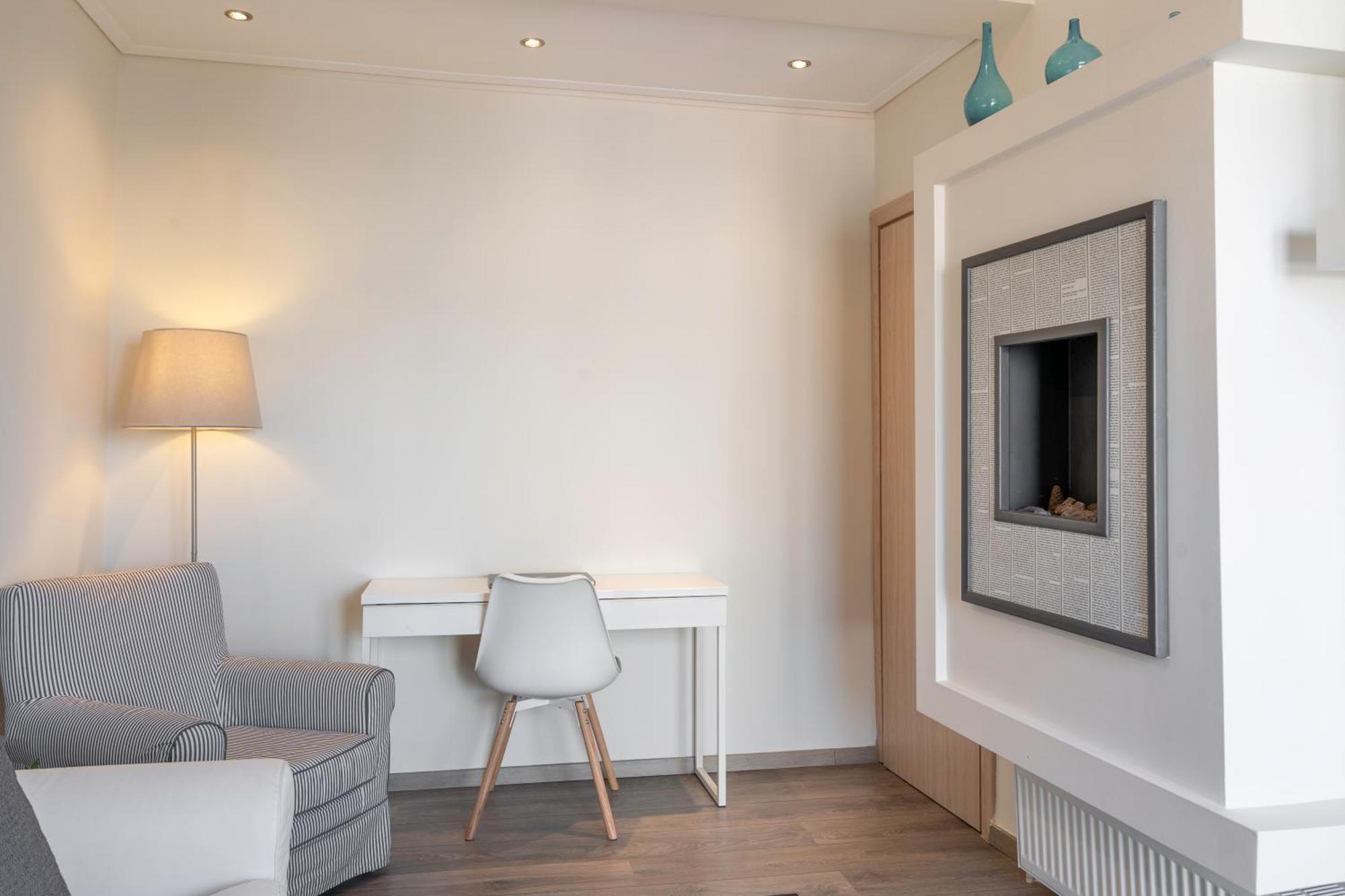 City Oasis: Newly Renovated 2Br Apt In City Center Athen Exterior foto