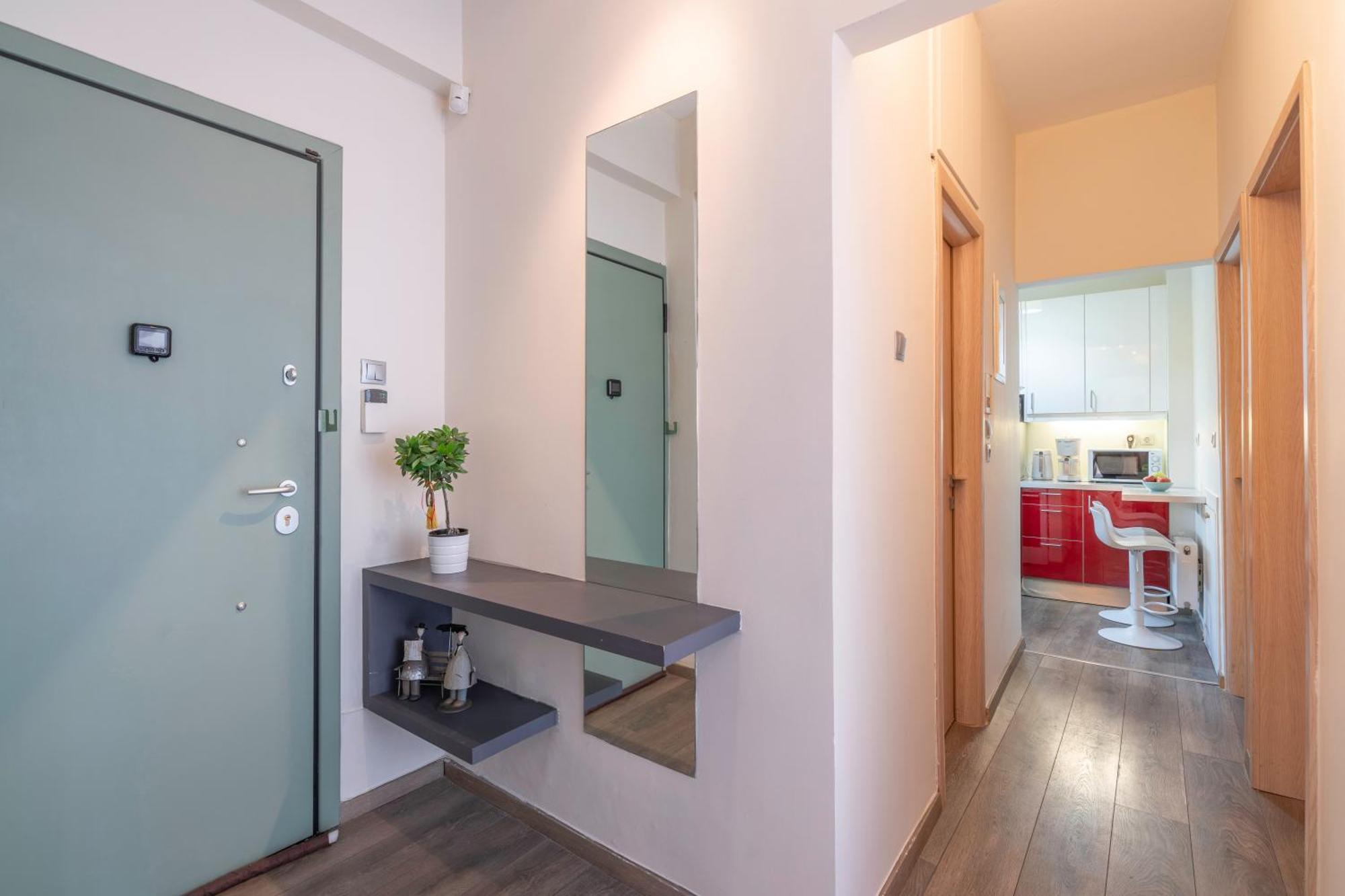 City Oasis: Newly Renovated 2Br Apt In City Center Athen Exterior foto